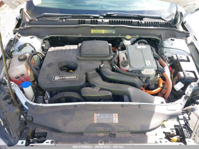 3FA6P0LU3KR226126 Ford Fusion Hybrid Se