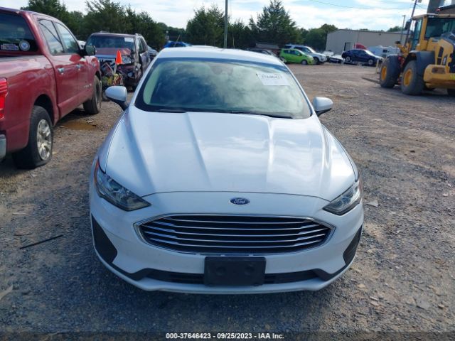 3FA6P0LU3KR226126 Ford Fusion Hybrid Se