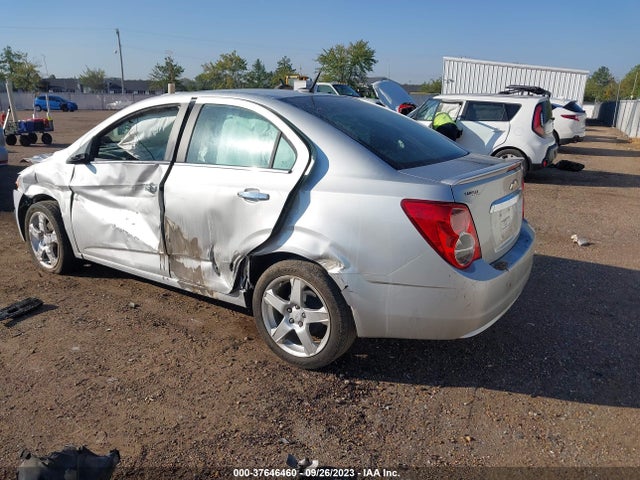 Chevrolet Sonic Ltz Auto 2014 1G1JE5SB5E4217117 Image 3