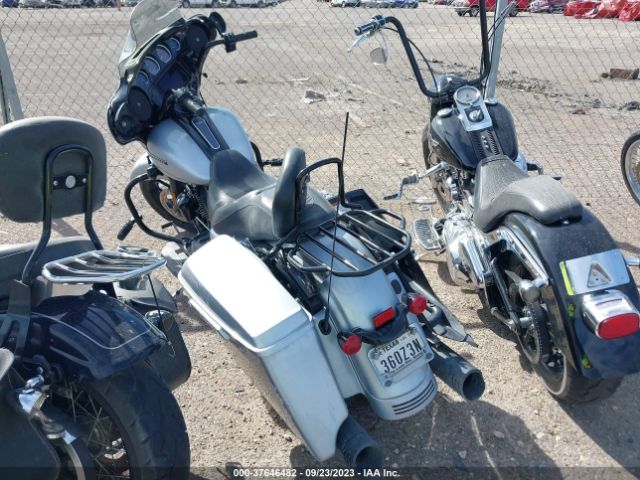 2019 HARLEY-DAVIDSON FLHXS 1HD1KRP1XKB612679 Photo 2