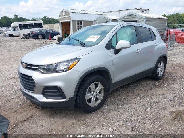 Chevrolet TRAX LS 2020 3GNCJKSB0LL210391 Image 2