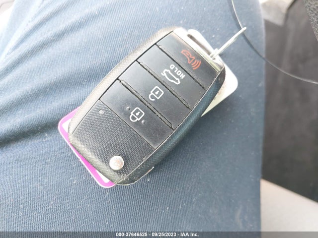 KIA Optima Lx 2018 5XXGT4L3XJG247755 Image 11
