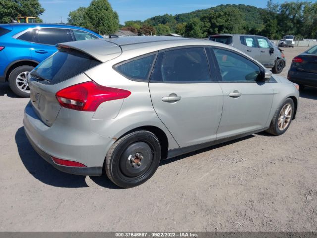 1FADP3K22GL213690 Ford FOCUS SE