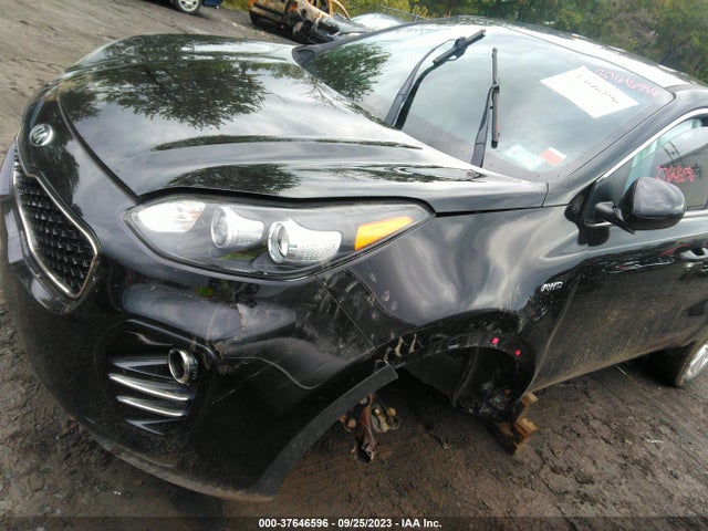 2018 KIA SPORTAGE LX VIN: KNDPMCAC1J7382786