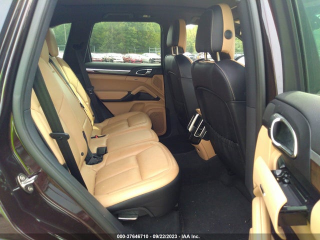 2017 PORSCHE CAYENNE WP1AA2A29HKA87697 Photo 7