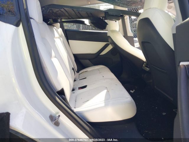 2021 TESLA MODEL Y 5YJYGDEE6MF195832 Photo 7