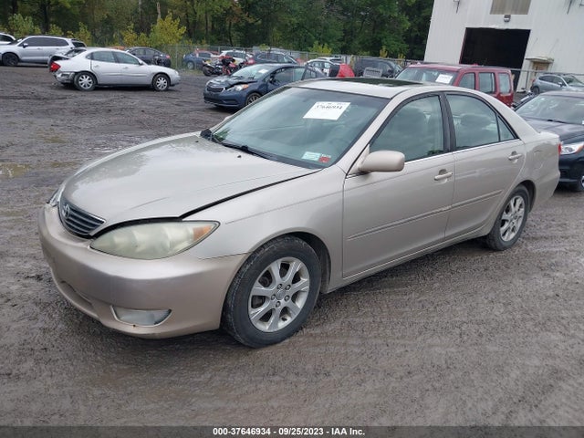 2005 TOYOTA CAMRY 4T1BE30K45U381389 Photo 1