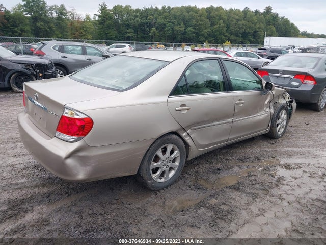 2005 TOYOTA CAMRY 4T1BE30K45U381389 Photo 3