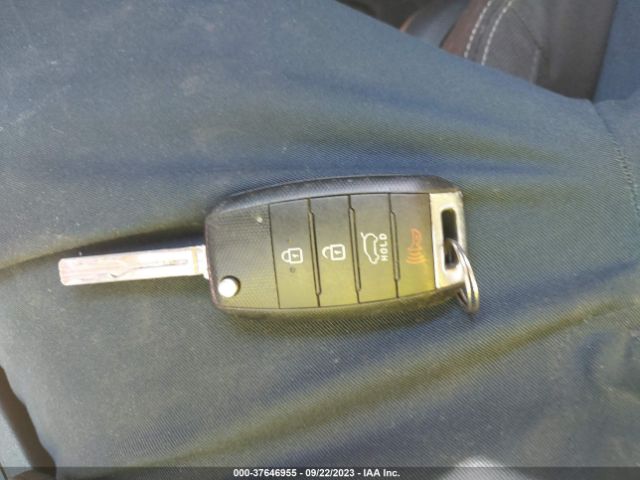 KNDJP3A50J7889810 KIA SOUL +