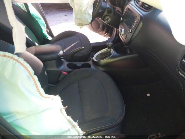 KNDJP3A50J7889810 KIA SOUL +