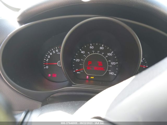 KNDJP3A50J7889810 KIA SOUL +