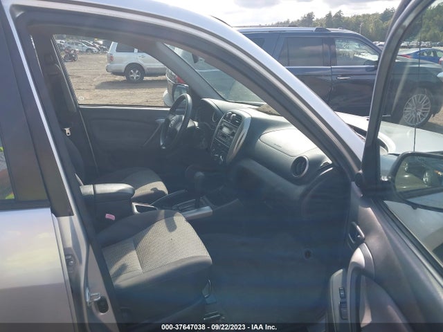 2005 TOYOTA RAV4 VIN: JTEHD20V556044087