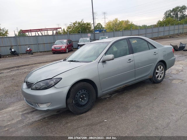 2005 TOYOTA CAMRY LE/XLE VIN: 4T1BF30K75U614579