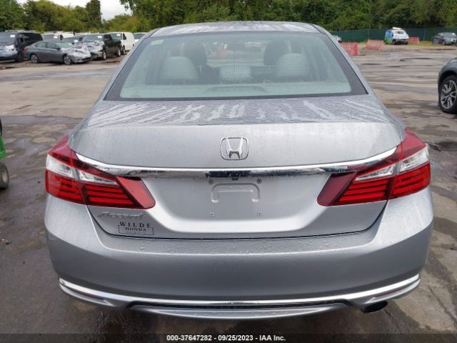 1HGCR2F38HA229274 Honda Accord Sedan Lx