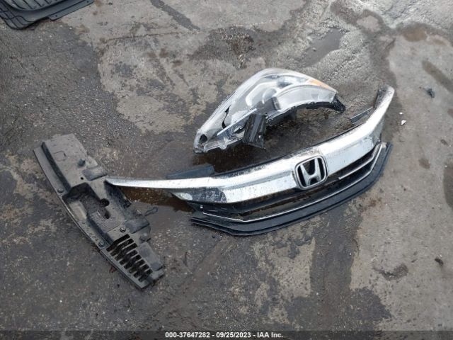 1HGCR2F38HA229274 Honda Accord Sedan Lx
