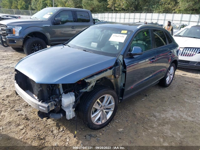 WA1BCCFS3JR015481 Audi Q3 Premium/sport Premium