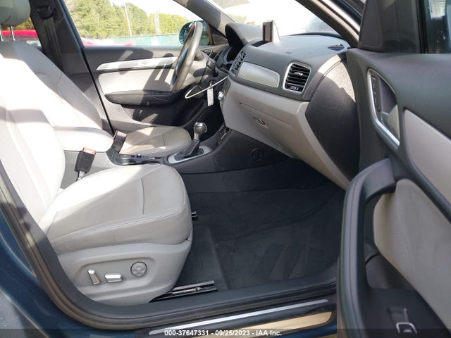WA1BCCFS3JR015481 Audi Q3 Premium/sport Premium