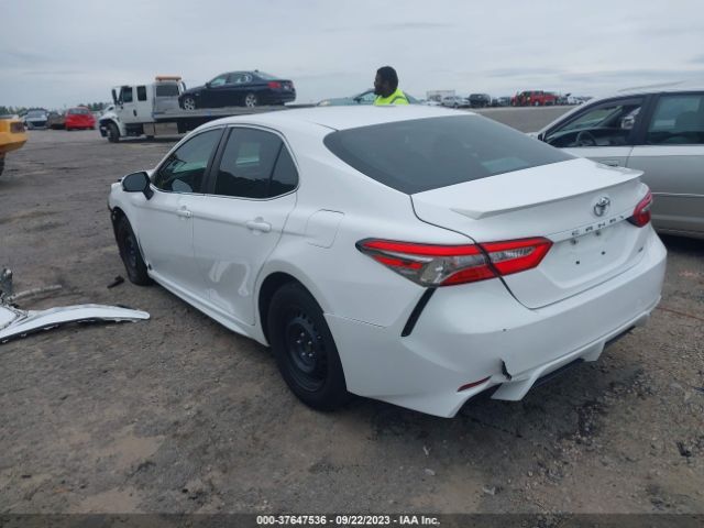 4T1B11HK2JU078092 Toyota CAMRY SE