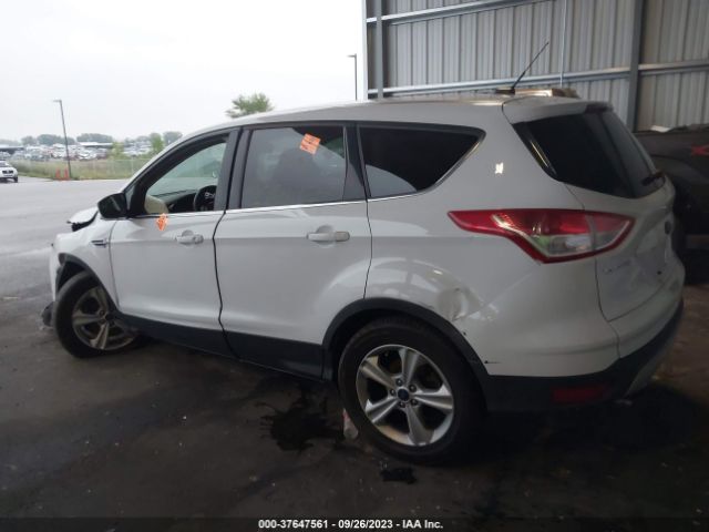 1FMCU9GX4FUC28749 Ford ESCAPE SE