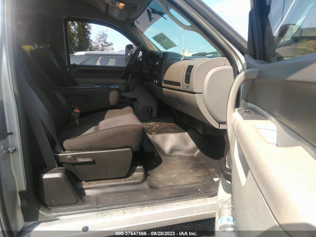 2011 CHEVROLET SILVERADO 2500HD WORK TRUCK VIN: 1GC2KVCG7BZ242176