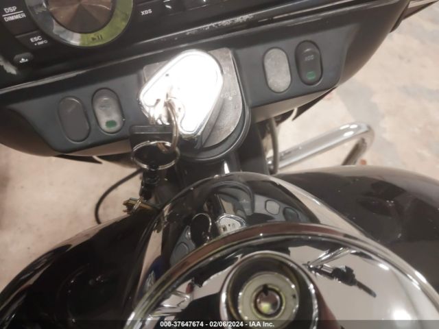 2010 HARLEY-DAVIDSON FLHX 1HD1KB412AB671168 Photo 10