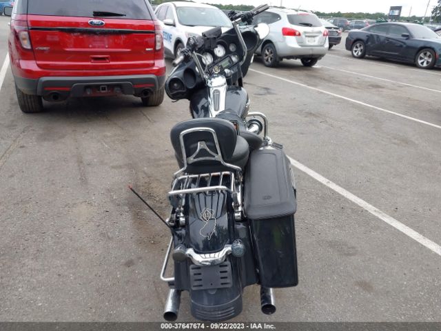 2010 HARLEY-DAVIDSON FLHX 1HD1KB412AB671168 Photo 5