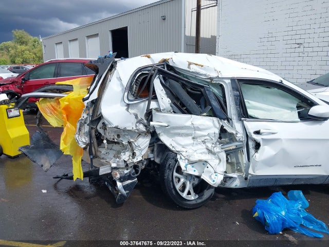 1C4PJMCS5FW504677 Jeep Cherokee Latitude