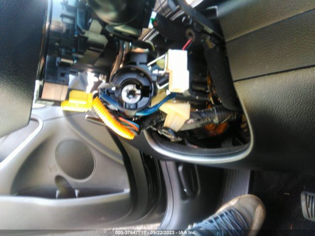 3KPFL4A77HE033651 KIA FORTE S