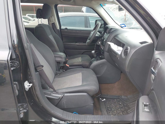 1C4NJPBA9FD358507 Jeep Patriot Altitude Edition