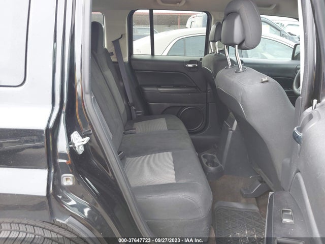 1C4NJPBA9FD358507 Jeep Patriot Altitude Edition
