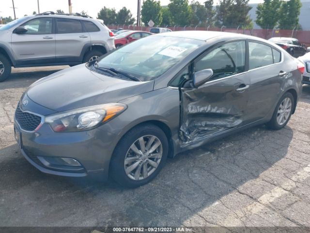 KNAFX4A8XE5079427 KIA FORTE EX