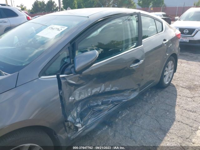 KNAFX4A8XE5079427 KIA FORTE EX
