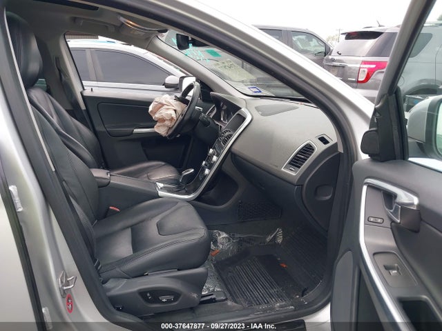 Volvo Xc60 T6 Drive-e Platinum 2016 YV449MDM2G2808065 Image 5