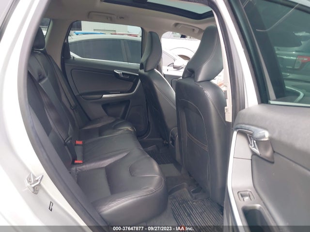 Volvo Xc60 T6 Drive-e Platinum 2016 YV449MDM2G2808065 Image 8