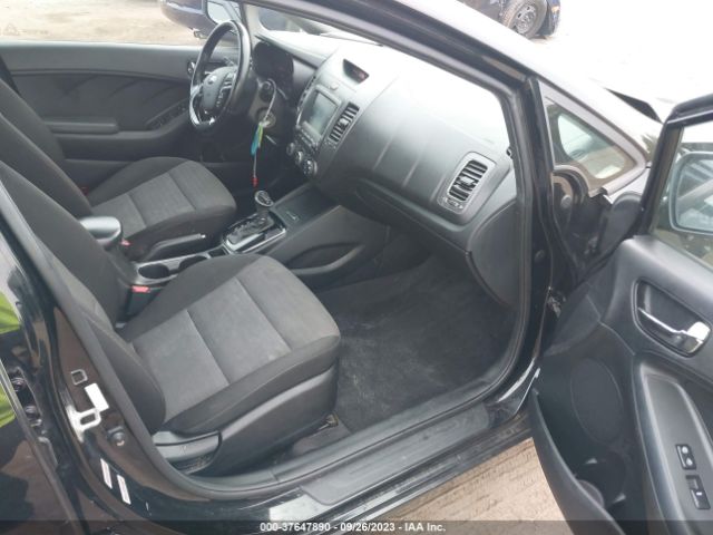 3KPFL4A71JE219529 KIA FORTE S