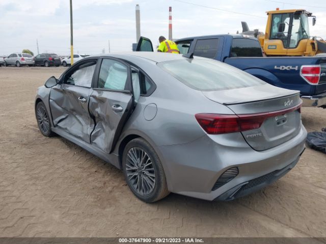3KPF54AD7NE479746 KIA Forte Gt-line
