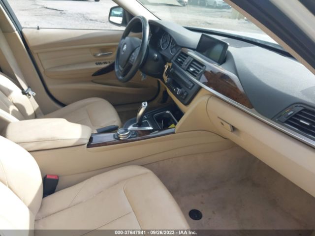 WBA3C3C53EP661434 BMW 3 Series 320i Xdrive