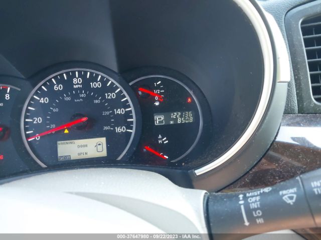 JN8AE2KP6F9129283 Nissan Quest Sv