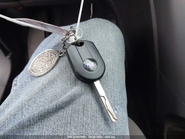 1FMCU0G72FUC86175 Ford ESCAPE SE