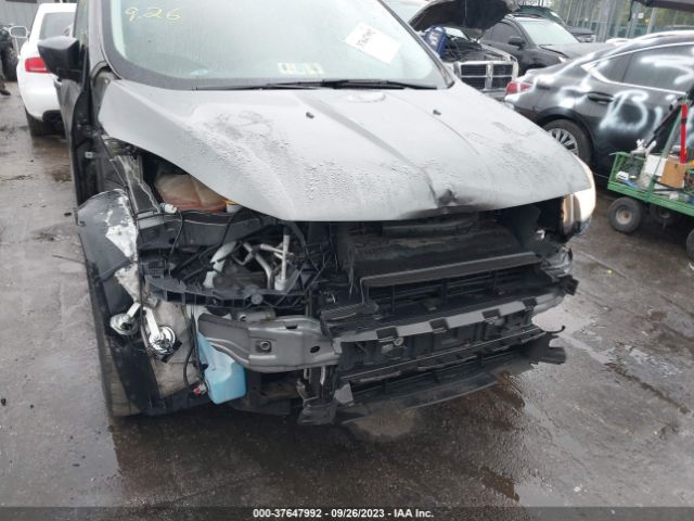 1FMCU0G72FUC86175 Ford ESCAPE SE