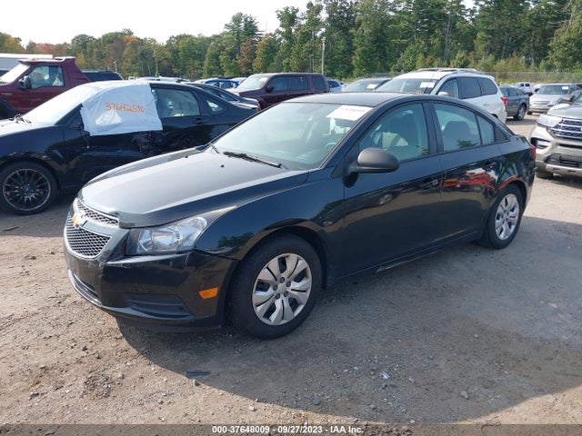 Chevrolet Cruze Ls Auto 2014 1G1PA5SG0E7231037 Image 2