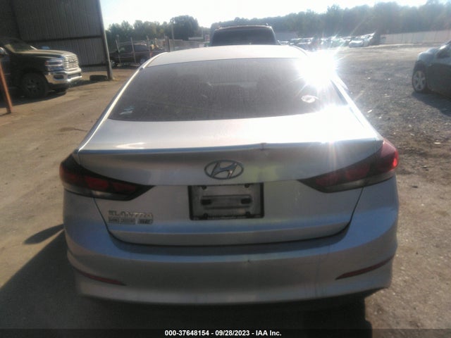 Hyundai ELANTRA SE 2018 KMHD74LF8JU467693 Image 16