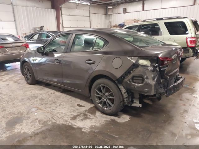 2018 MAZDA MAZDA3 3MZBN1U7XJM209748 Photo 2