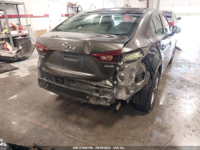 2018 MAZDA MAZDA3 3MZBN1U7XJM209748 Photo 5