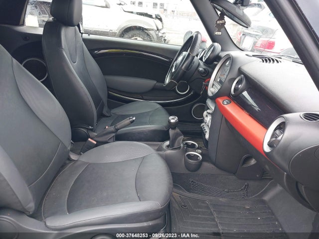2009 MINI COOPER CONVERTIBLE WMWMR33569TJ94378 Photo 4