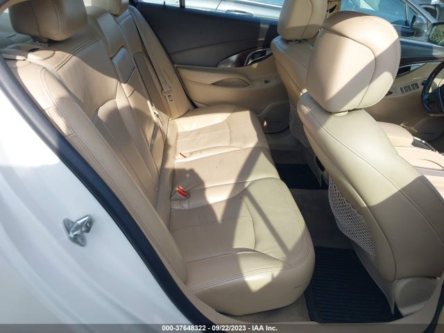 37648322 :رقم المزاد ، 1G4GE5ED4BF124163 vin ، 2011 Buick Lacrosse Cxs مزاد بيع