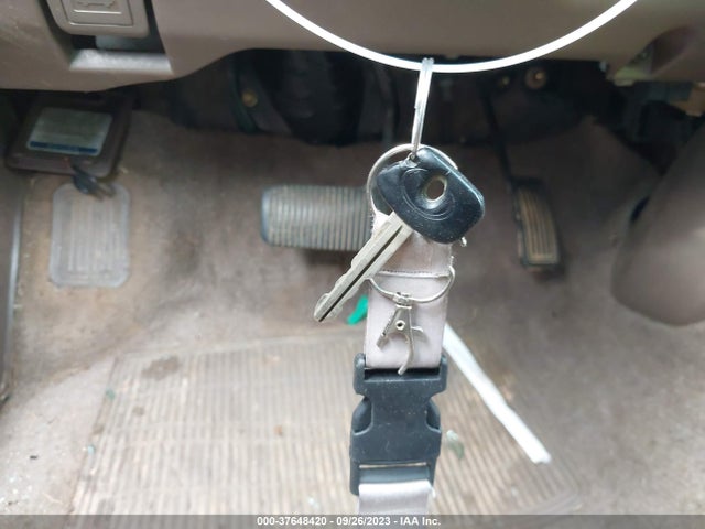 1999 TOYOTA TACOMA VIN: 4TAWM72N7XZ467028