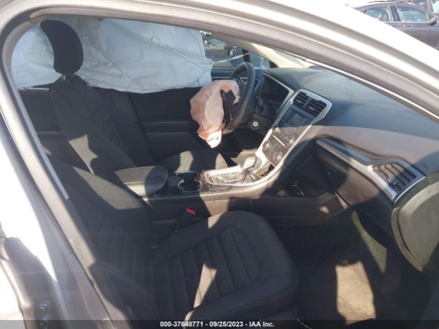 3FA6P0H78FR265836 Ford FUSION SE