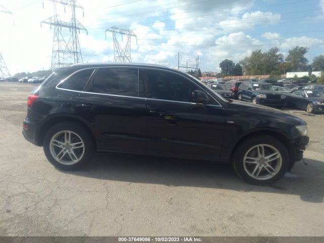 WA1DGAFP9EA004096 Audi Q5 Premium Plus