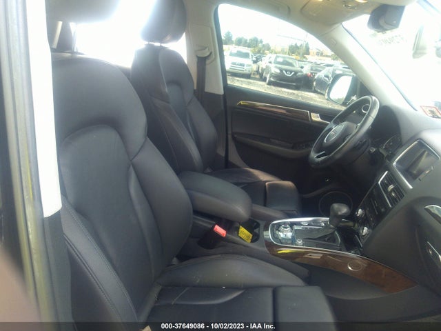 WA1DGAFP9EA004096 Audi Q5 Premium Plus